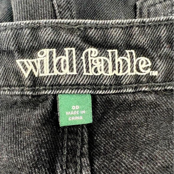 Wild Fable Black High Rise Distressed Rough Hem Shorts Size 00 Women’s - Picture 2 of 5